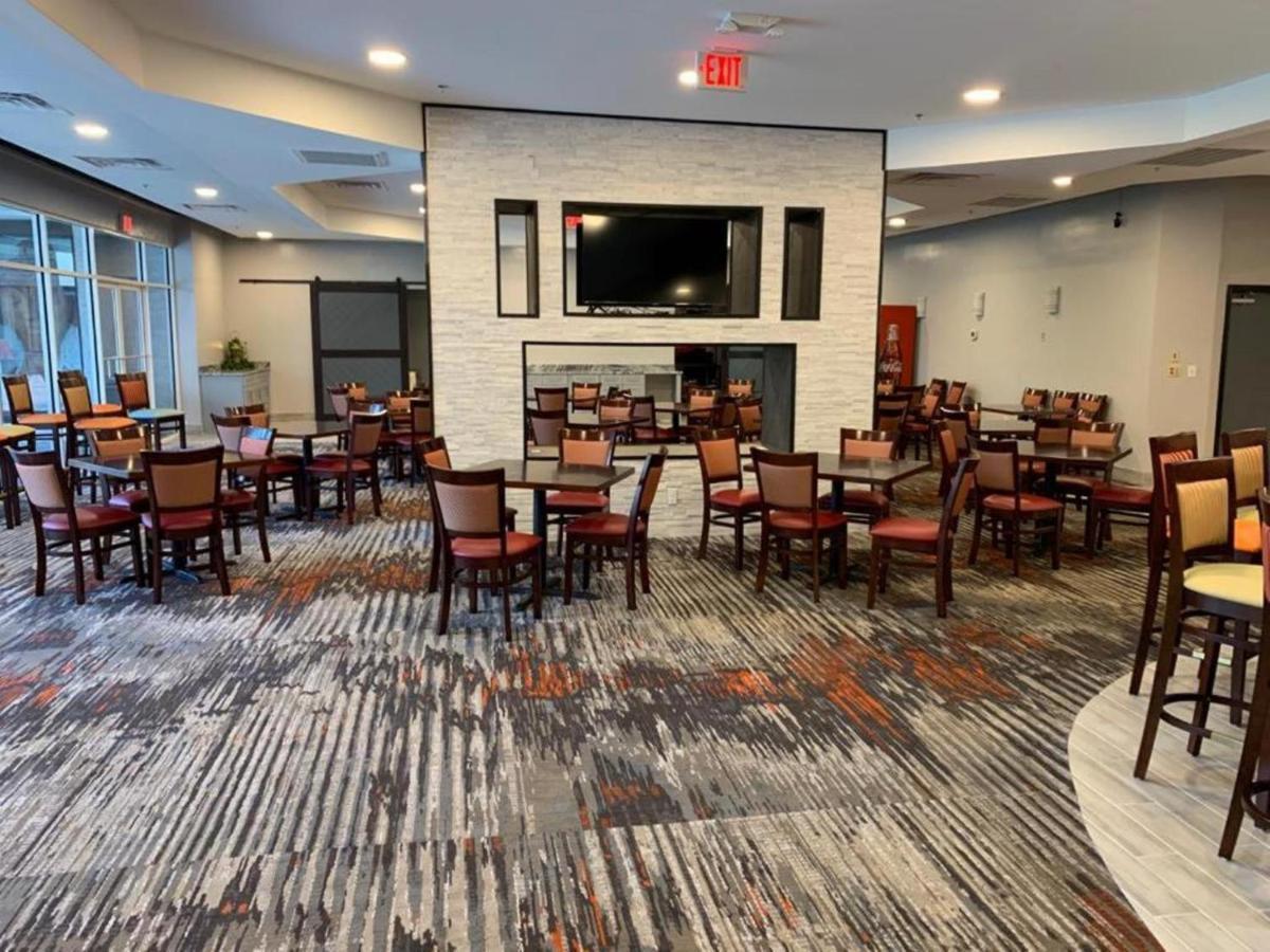 Ramada By Wyndham Gainesville Eksteriør billede