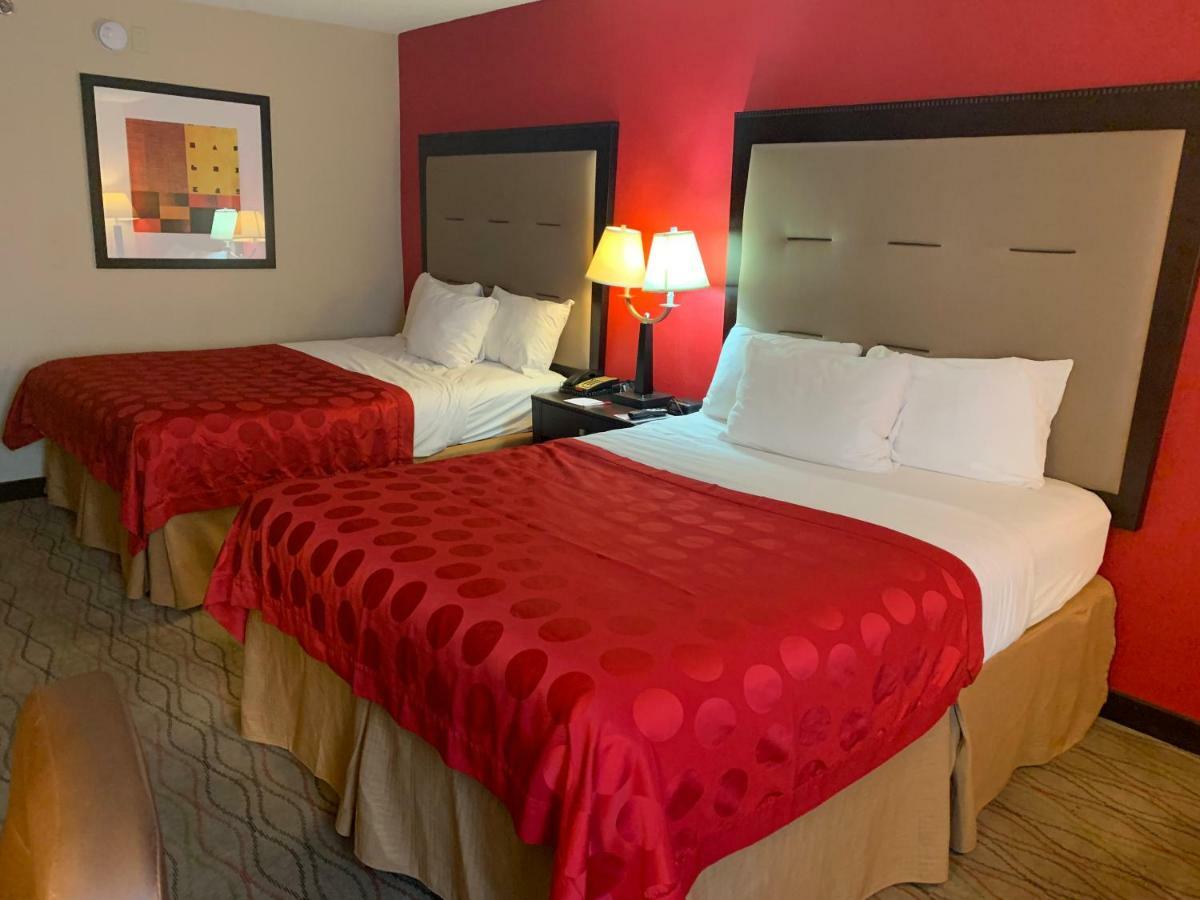 Ramada By Wyndham Gainesville Eksteriør billede